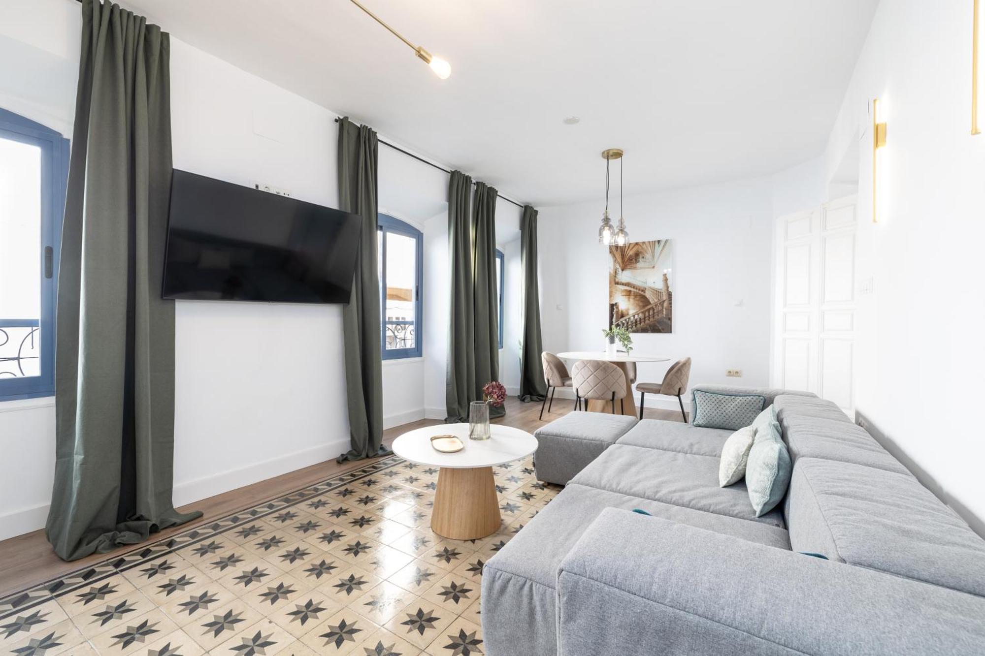 Spacious Bright Palace -1Bedroom-Terrace-Center 말라가 외부 사진