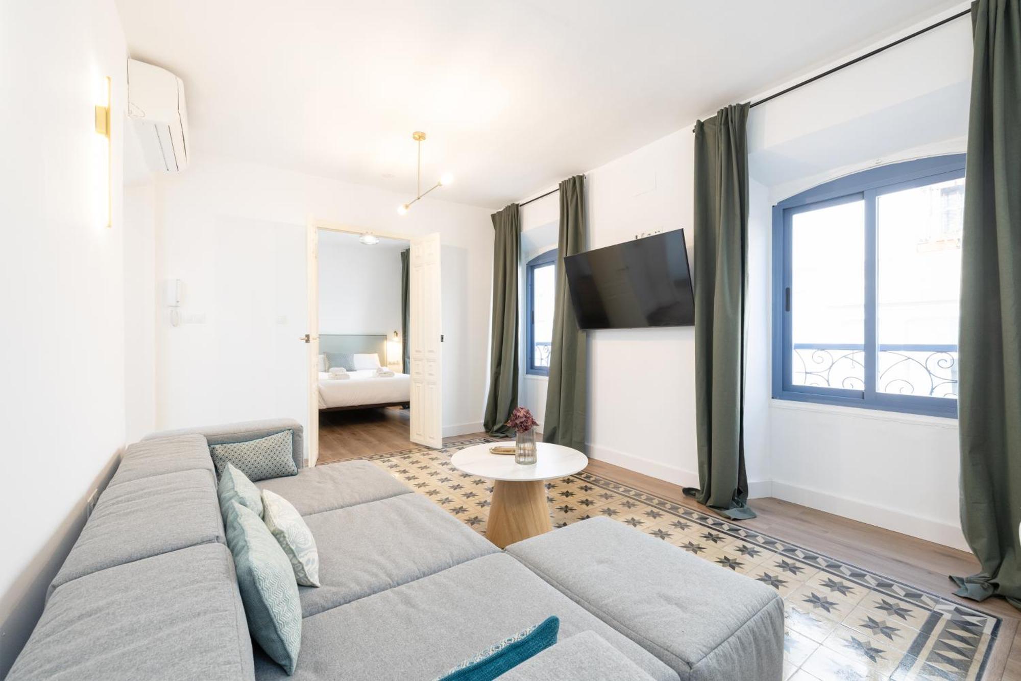 Spacious Bright Palace -1Bedroom-Terrace-Center 말라가 외부 사진
